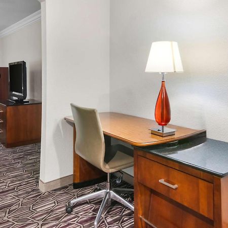 Surestay Plus By Best Western Fort Worth Benbrook Zewnętrze zdjęcie