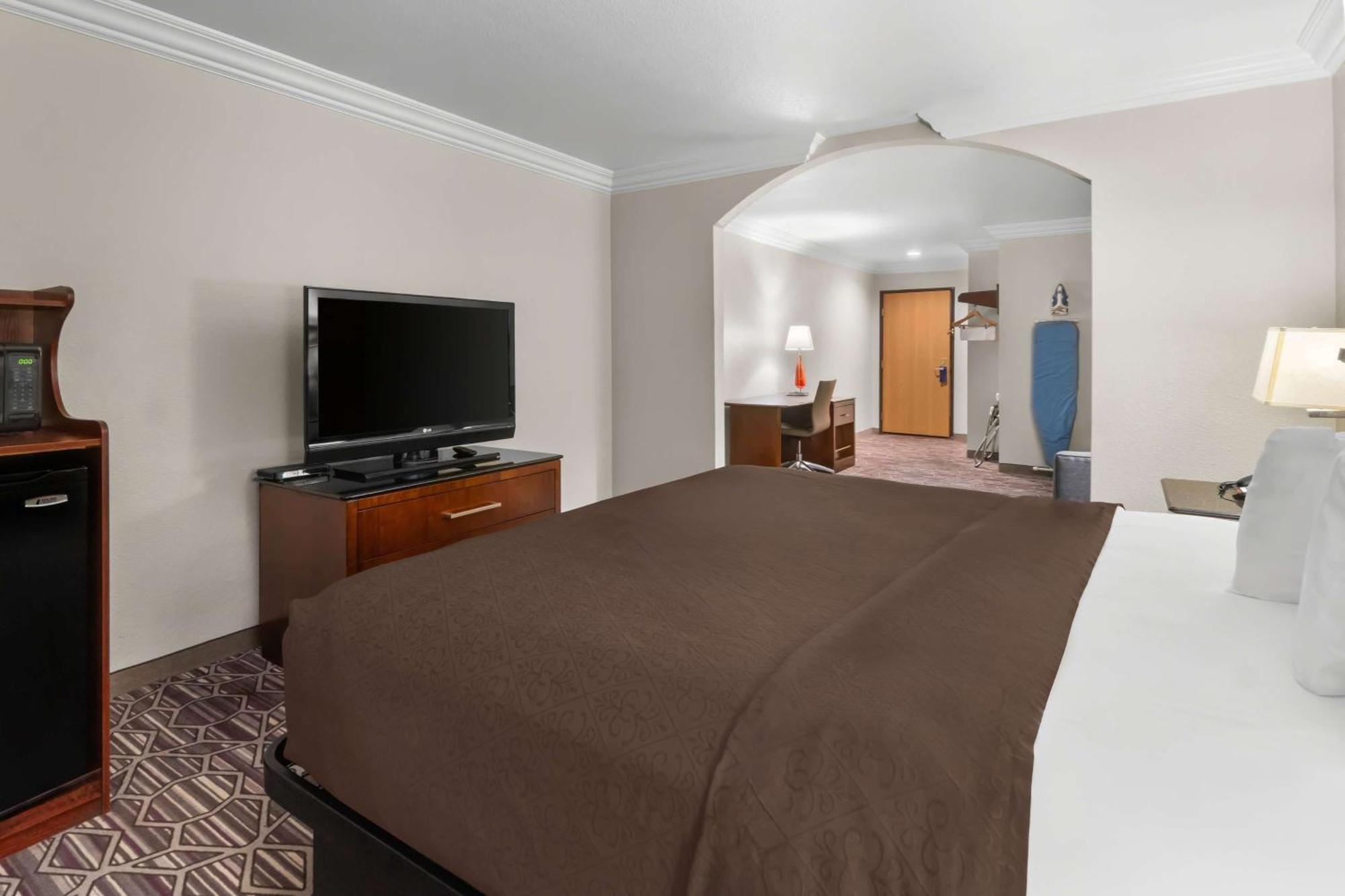 Surestay Plus By Best Western Fort Worth Benbrook Zewnętrze zdjęcie