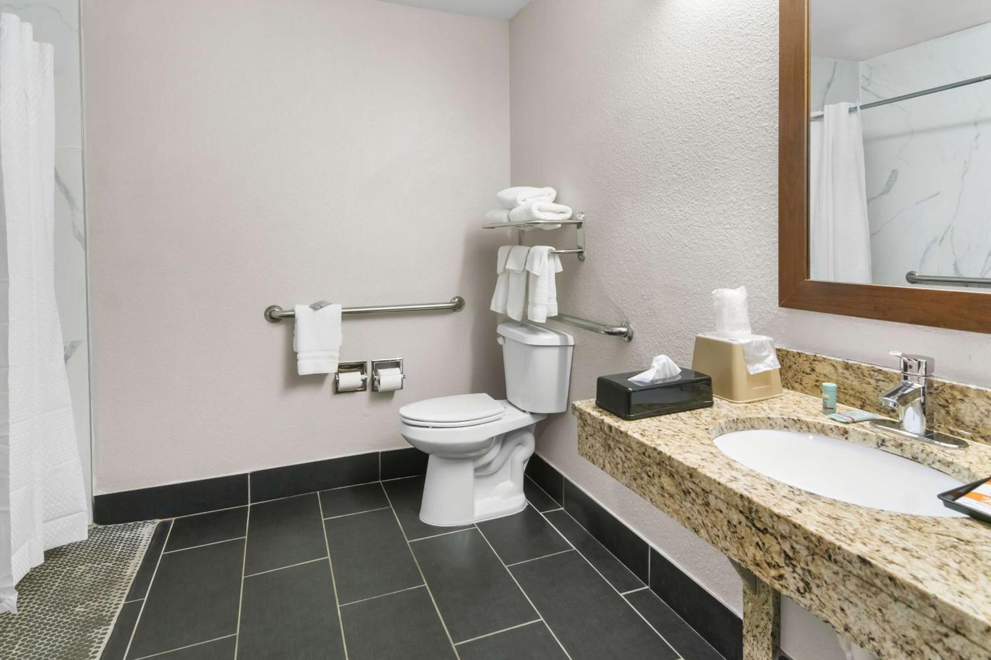 Surestay Plus By Best Western Fort Worth Benbrook Zewnętrze zdjęcie